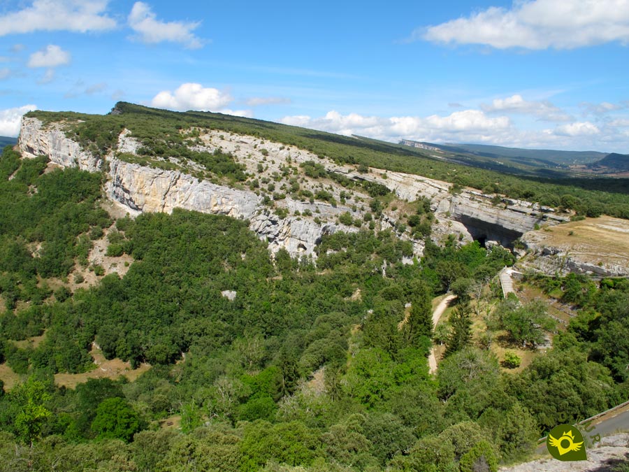 Monumento Natural de Ojo Guareña Rutas y Turismo